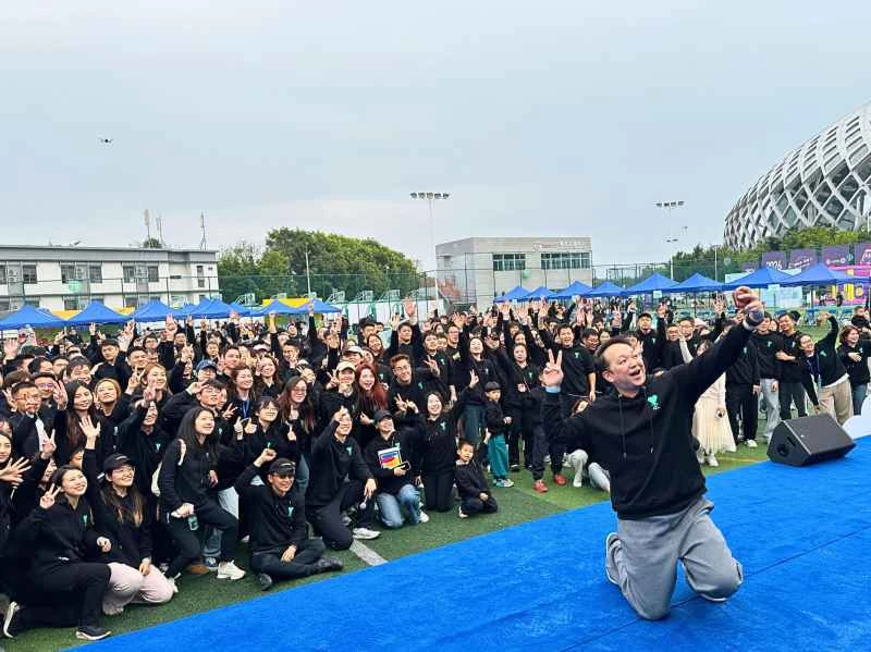 Bankin ZA "Ya Karya Dokoki" Ta Hanyar Bayar da Jakunkunan Komawa Aiki na NT$1,000