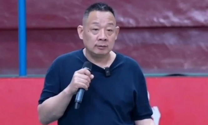 Yu Donglai, wanda ya kafa Pang Donglai, ya sanar da yin ritaya bayan Sabuwar Shekarar Wata.