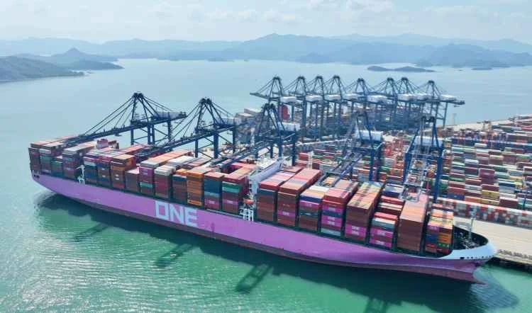 Nan da shekarar 2025, Kamfanin Inshorar Fitarwa da Bashi na China (SINOSURE) reshen Shenzhen zai yi inshorar sama da yuan biliyan 110 a cikin fitar da kayayyaki daga ketare.